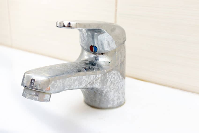 Hard-waqter-in-colorado damage plumbing fixtures
